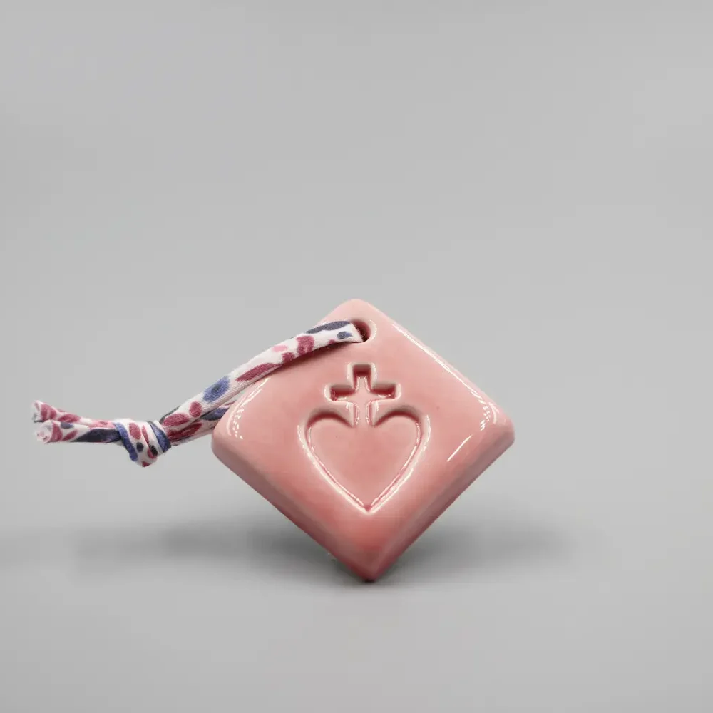 Bébé Sacré Coeur - Vieux Rose & Ruban Organza